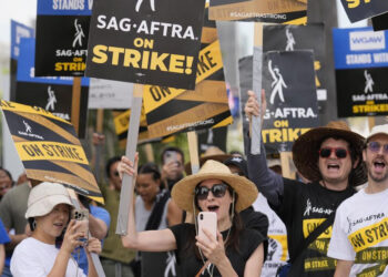 Este martes se reanudarán negociaciones entre actores en huelga y productores de Hollywood