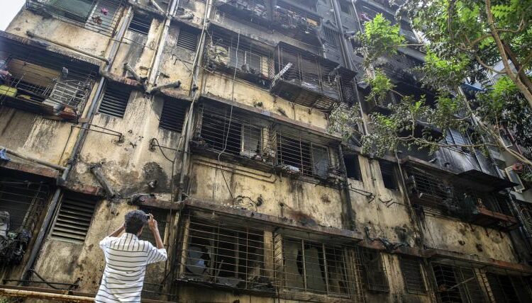 Un incendio deja 7 fallecidos y decenas de heridos en India