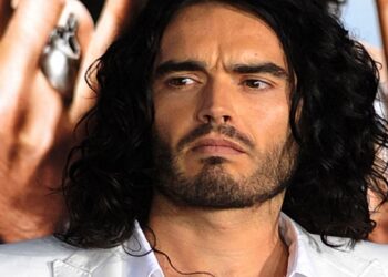 Russell Brand afronta una segunda investigación por presunto acoso en el Reino Unido