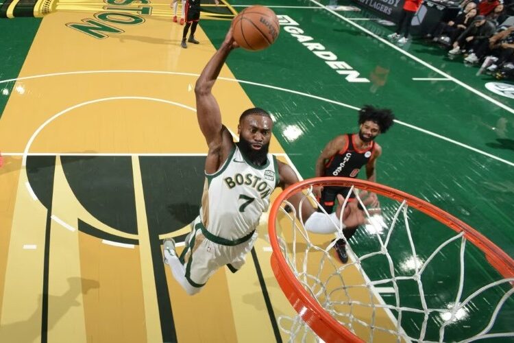 Los Celtics arrollan a los Bulls y jugarán en cuartos contra los Pacers