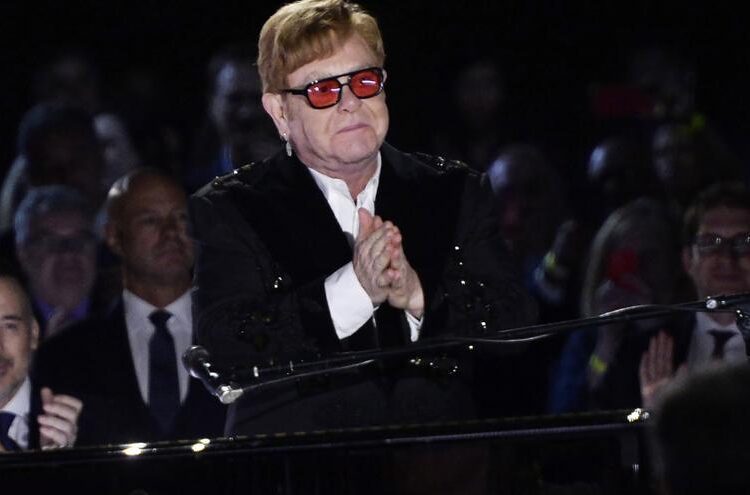 Elton John instará a diputados británicos a hacer más para erradicar el VIH