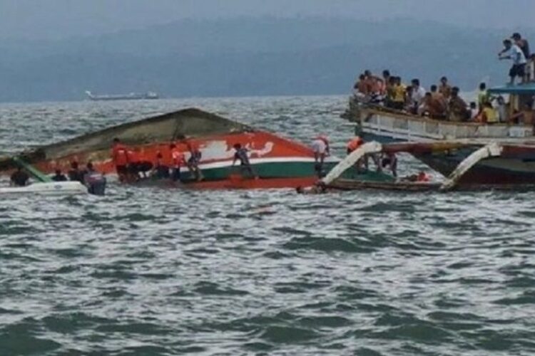 Al menos 20 personas fallecieron en un naufragio en el este de Nigeria