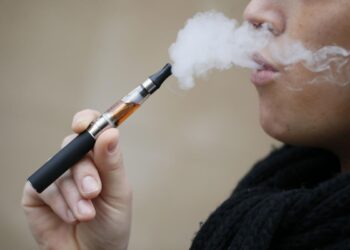 Australia prohibirá importación de vapeadores a partir de enero