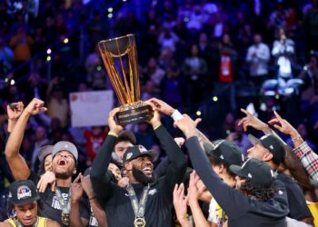 Ángeles Lakers se alzan como el primer campeón del Torneo In-Season