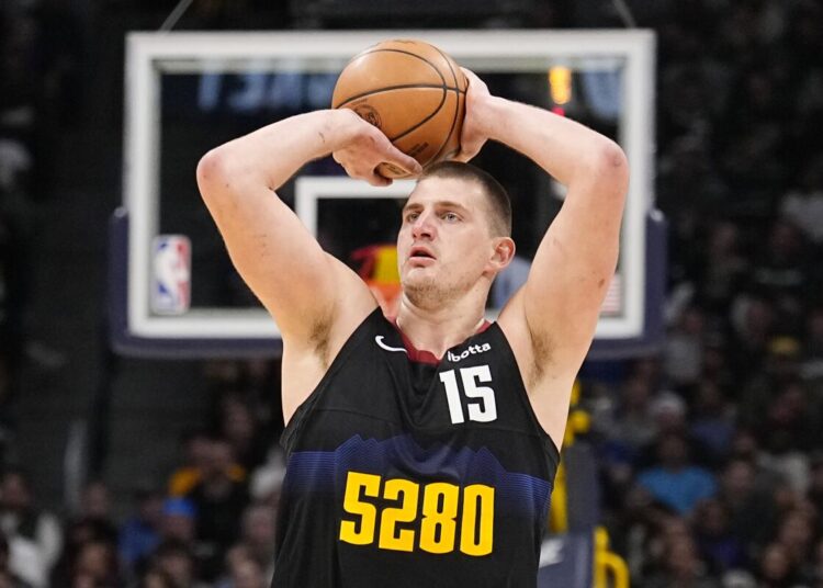 Los Denver Nuggets doblegaron a los Dallas Mavericks