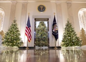 La navidad aterriza en la Casa Blanca con un emotivo mensaje