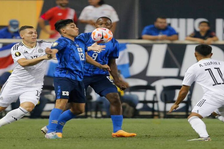 Costa Rica y El Salvador jugarán amistoso en febrero previo a la Copa América