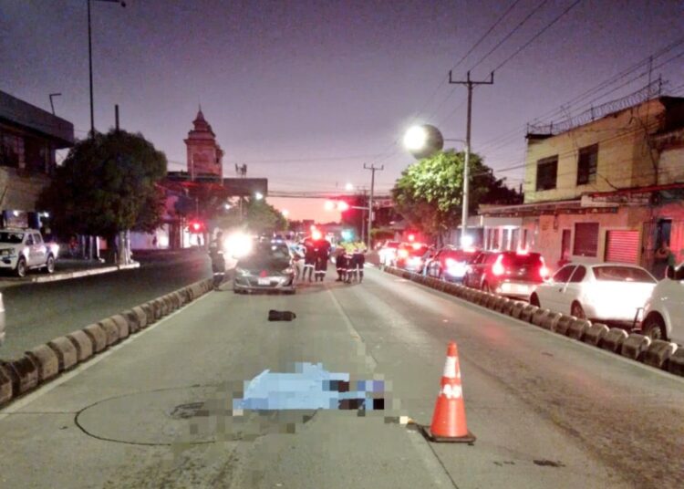 Hombre pierde la vida tras ser atropellado en la Alameda Juan Pablo II