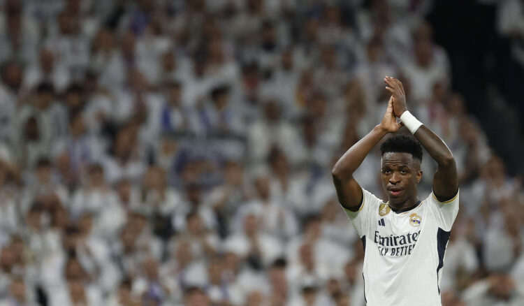 Promulgan ley «Vini Jr.» para finalizar partidos en casos de racismo