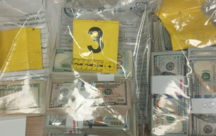 Colombiana es enviada a cárcel por lavado de dinero, que dio positivo a residuos de cocaína y éxtasis