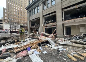 Explosión de gas natural en un hotel en Texas deja por lo menos once heridos