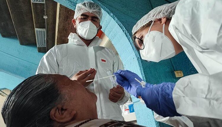 Bolivia reporta un 80 % de incremento de los casos de covid en los primeros días del año