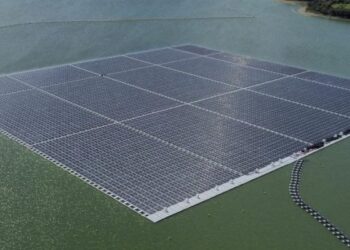 Inauguran en São Paulo la mayor central solar flotante de Brasil con 10.000 paneles