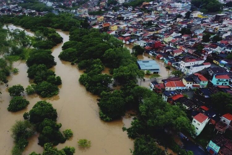 Fuertes lluvias en Río de Janeiro dejan al menos nueve fallecidos
