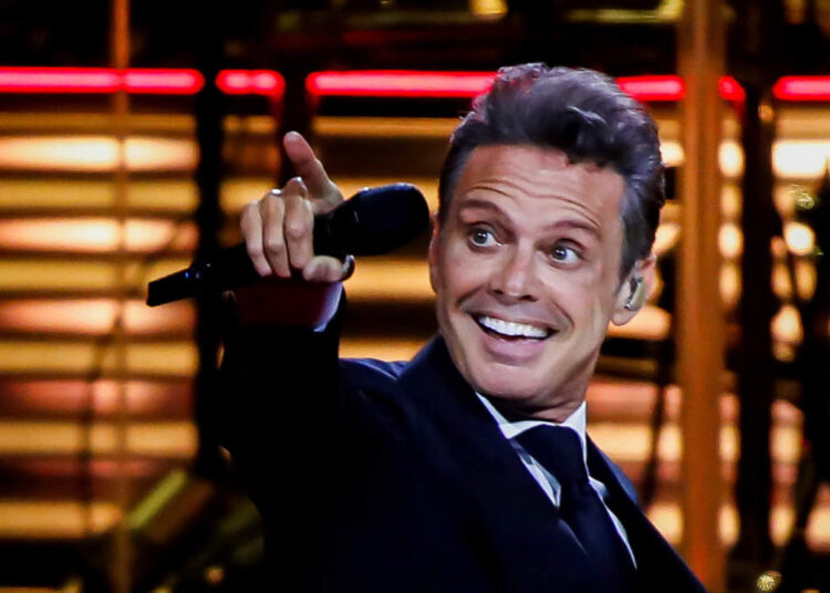 Concierto de Luis Miguel en Ecuador podría cancelarse por violencia en el país
