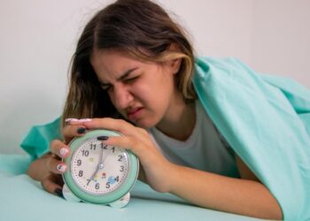 Madrugadores tienen más riesgo de sufrir anorexia