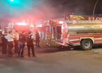 Dos fallecidos y 9 heridos por incendio en una discoteca de Ecuador