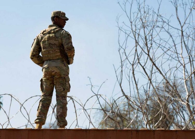 Gobierno estadounidense demanda a Texas por sus nuevas leyes migratorias