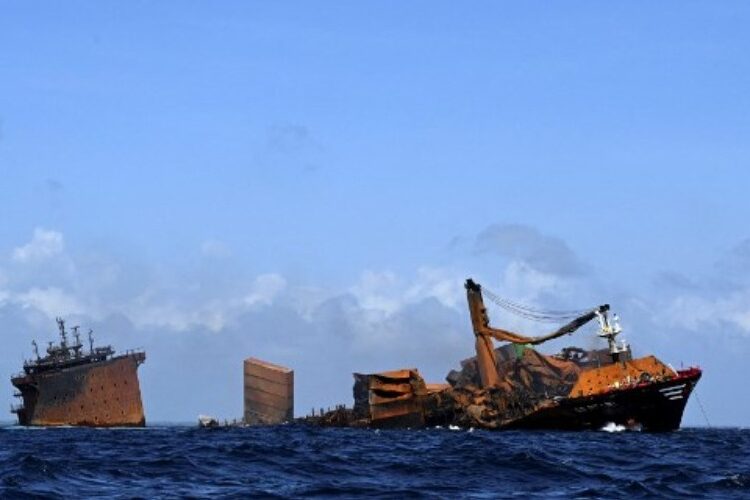 Portugal evita desastre ecológico al rescatar un barco con 200 toneladas de combustible