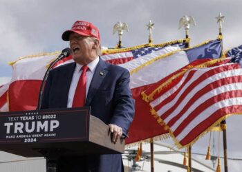 Trump promete expulsar a los migrantes y no garantiza la seguridad de la OTAN