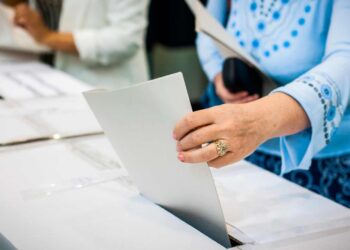 Emiten disposición para que empleados públicos y privados ejerzan su derecho al voto