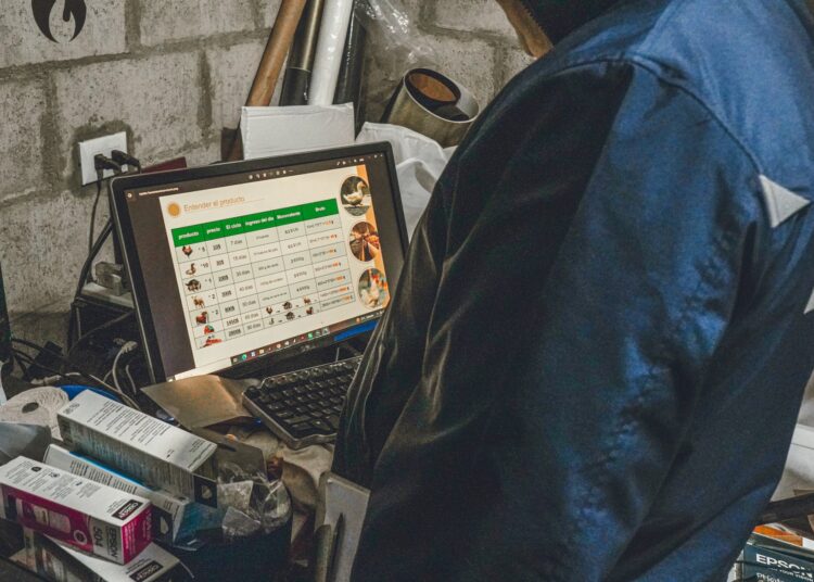 Desmantelan banda de estafadores virtuales de compra de animales de granja