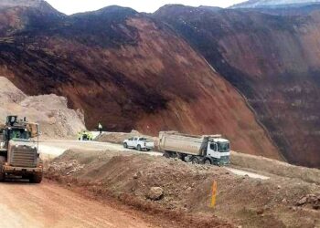 Interrumpen búsqueda de 9 mineros atrapados en una mina de oro en Turquía