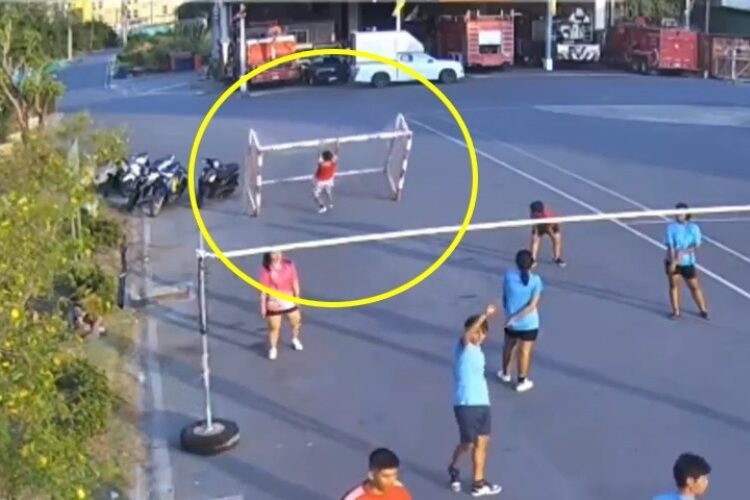 Joven perdió la vida tras caerle una portería de fútbol en Tailandia