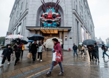 China prevé inundaciones, bajadas de temperatura, tormentas de arena e incendios en marzo