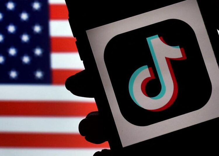 Senado de EE.UU. aprueba venta de TikTok; solo falta la firma de Biden