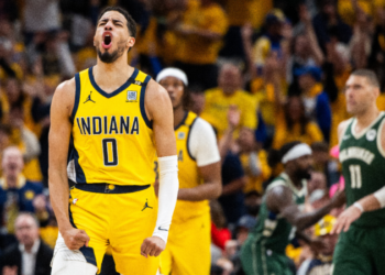 Los Bucks cayeron ante los Pacers y quedaron al borde de la eliminación