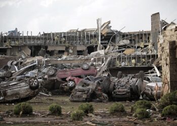 Múltiples tornados causan destrucción en Oklahoma y dejan al menos dos fallecidos