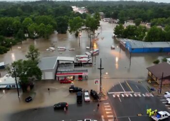 Más de 170 personas han sido rescatadas tras las inundaciones en Texas