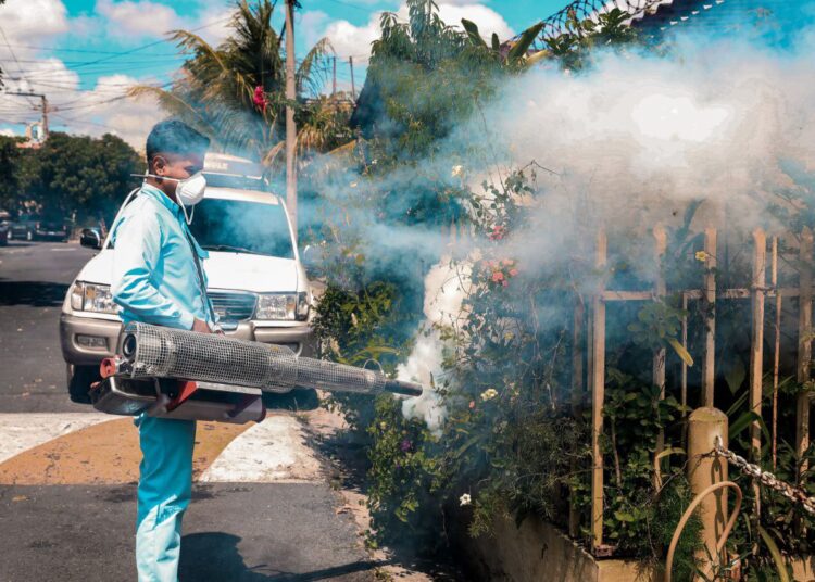 Continúan las jornadas antivectoriales para proteger a la población del dengue