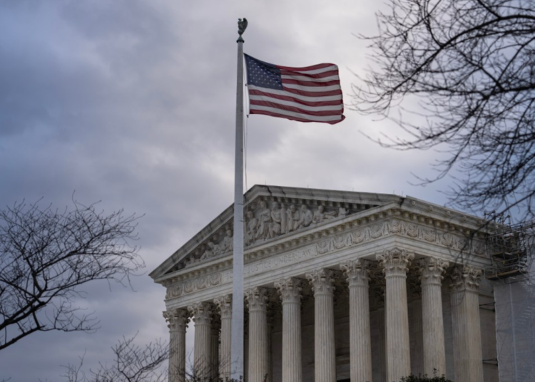 Al menos 2 heridos por una explosión en un juzgado de EE.UU.