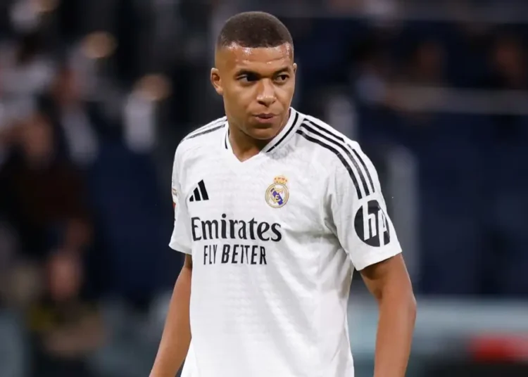 Kylian Mbappé es baja del Real Madrid varias semanas