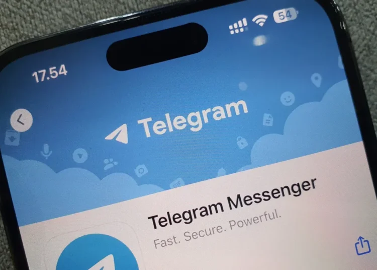 Acusan a dos hombres de usar Telegram para planear atentados en EE.UU