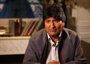 Expresidente boliviano Evo Morales sobrevive a atentado armado
