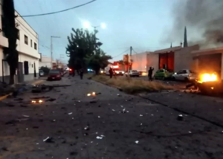 Atentados con coche bomba sacuden el estado mexicano de Guanajuato