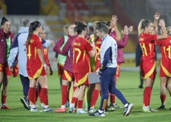 UEFA destinará mil millones de euros al fútbol femenino hasta 2030
