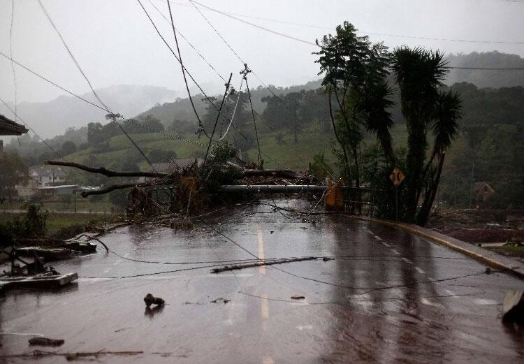 Lluvias dejan al menos ocho muertos en Brasil