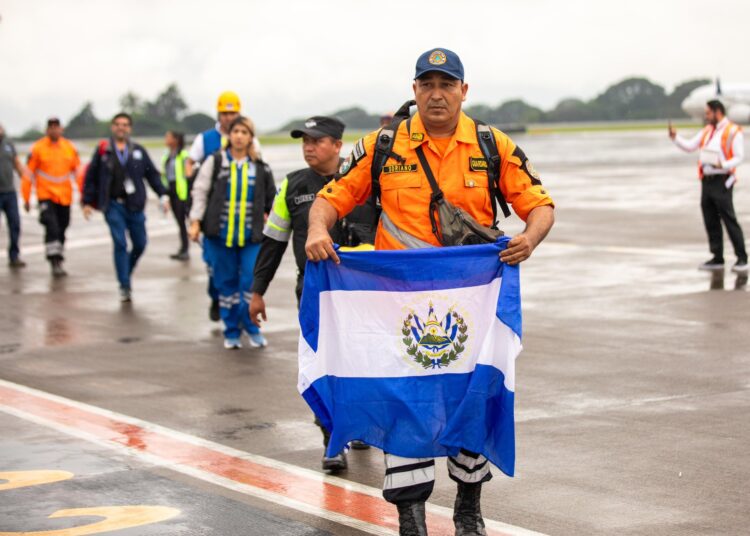 Llega ayuda ofrecida por el Presidente Bukele a Costa Rica