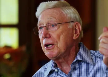 Muere Bernard Marcus, importante patrocinador del Partido Republicano de EE.UU.