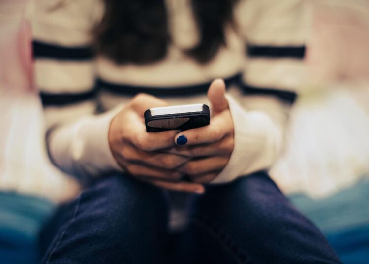 Australia propone prohibir a los menores de 16 años el acceso a las redes sociales