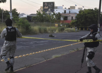 Culiacán vive una madrugada de terror entre explosiones y balaceras