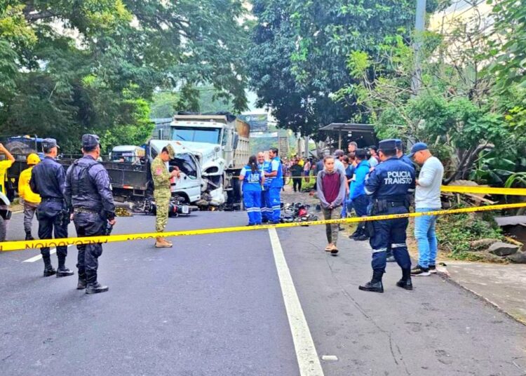 Tragedia en la Panamericana: Tres personas pierden la vida en un accidente en Ciudad Arce