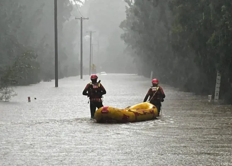 Dos mujeres pierden la vida en las devastadoras inundaciones del este de Australia