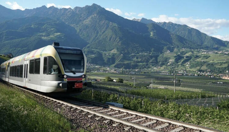 Turista rusa muere al caer de un tren en marcha en Sri Lanka