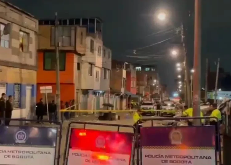 Un muerto y siete heridos tras explosión de una granada en el centro de Bogotá