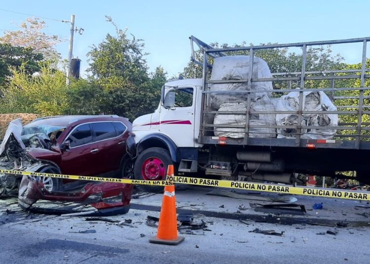 Trágico Choque en el Kilómetro 85 ½ de la Carretera Litoral Cobra Dos Vidas